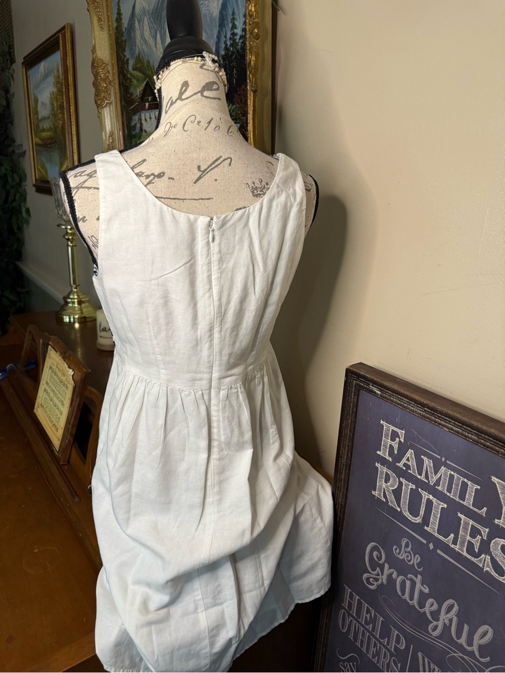 Calvin Klein White Boho Embroidered Sleeveless Dress – Size 2 New - Picture 3 of 4